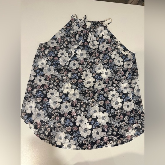 Ann Taylor Floral Sleeveless Top - Black and White Size Medium - Picture 3 of 3